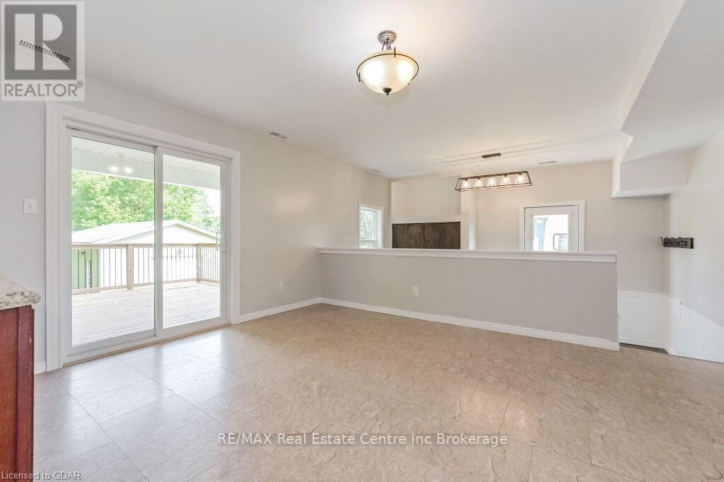 353 Wellington Street E, Wellington North, Ontario  N0G 2L2 - Photo 11 - X10877031