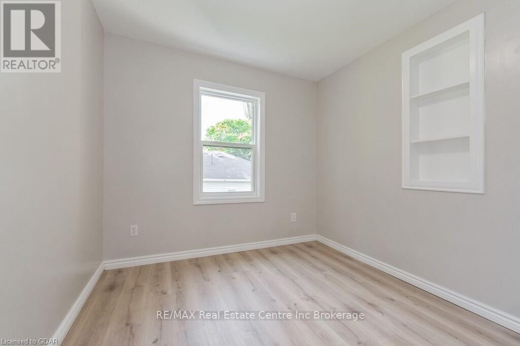 353 Wellington Street E, Wellington North, Ontario  N0G 2L2 - Photo 14 - X10877031