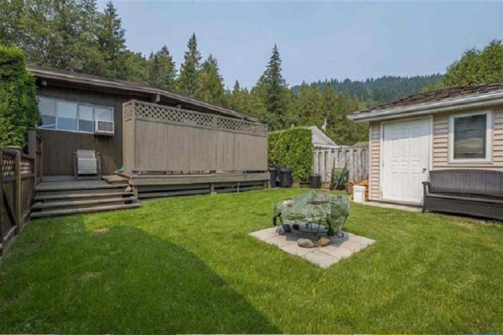 1876 Vera Road, Lindell Beach, British Columbia  V2R 4X1 - Photo 5 - R2951441