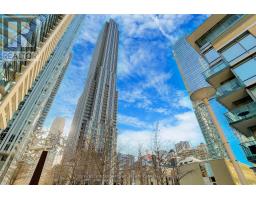 1010 - 11 YORKVILLE AVENUE, Toronto, Ontario