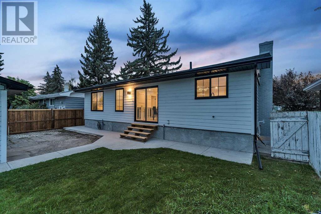 3244 Barr Road Nw, Calgary, Alberta  T2L 1M8 - Photo 34 - A2183432