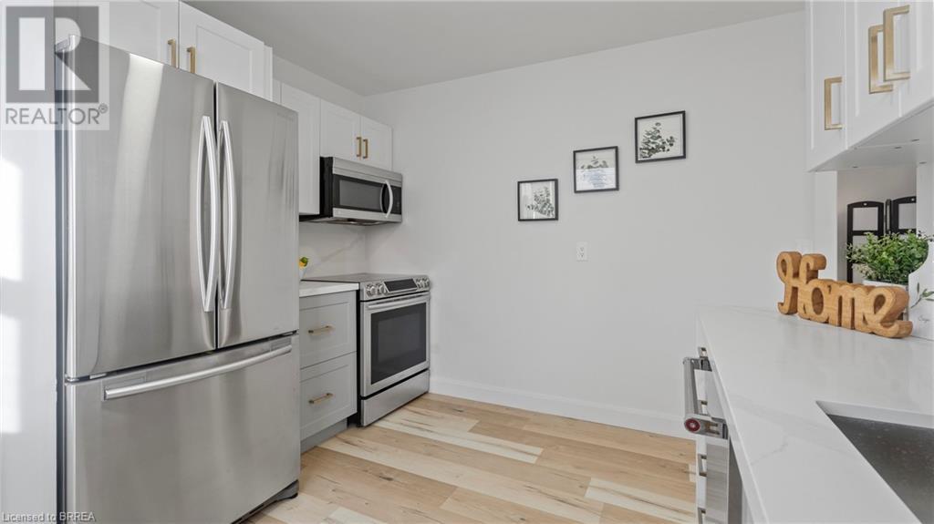 76 Gladstone Avenue, Brantford, Ontario  N3S 1P3 - Photo 4 - 40683287