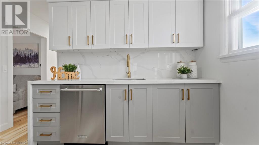 76 Gladstone Avenue, Brantford, Ontario  N3S 1P3 - Photo 5 - 40683287