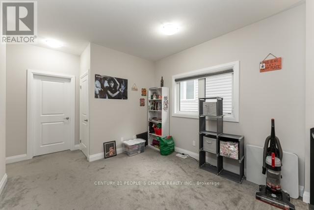 681 Thomas Slee Drive, Kitchener, Ontario  N2P 0J1 - Photo 21 - X11900444