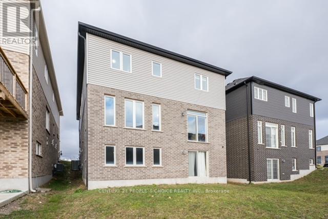 681 Thomas Slee Drive, Kitchener, Ontario  N2P 0J1 - Photo 36 - X11900444