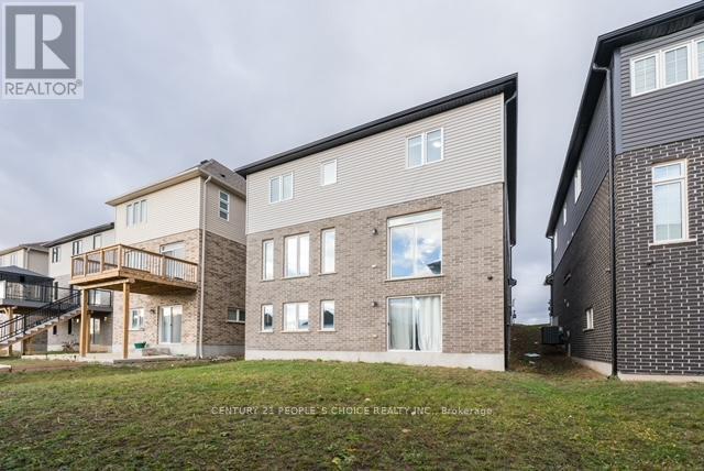 681 Thomas Slee Drive, Kitchener, Ontario  N2P 0J1 - Photo 37 - X11900444