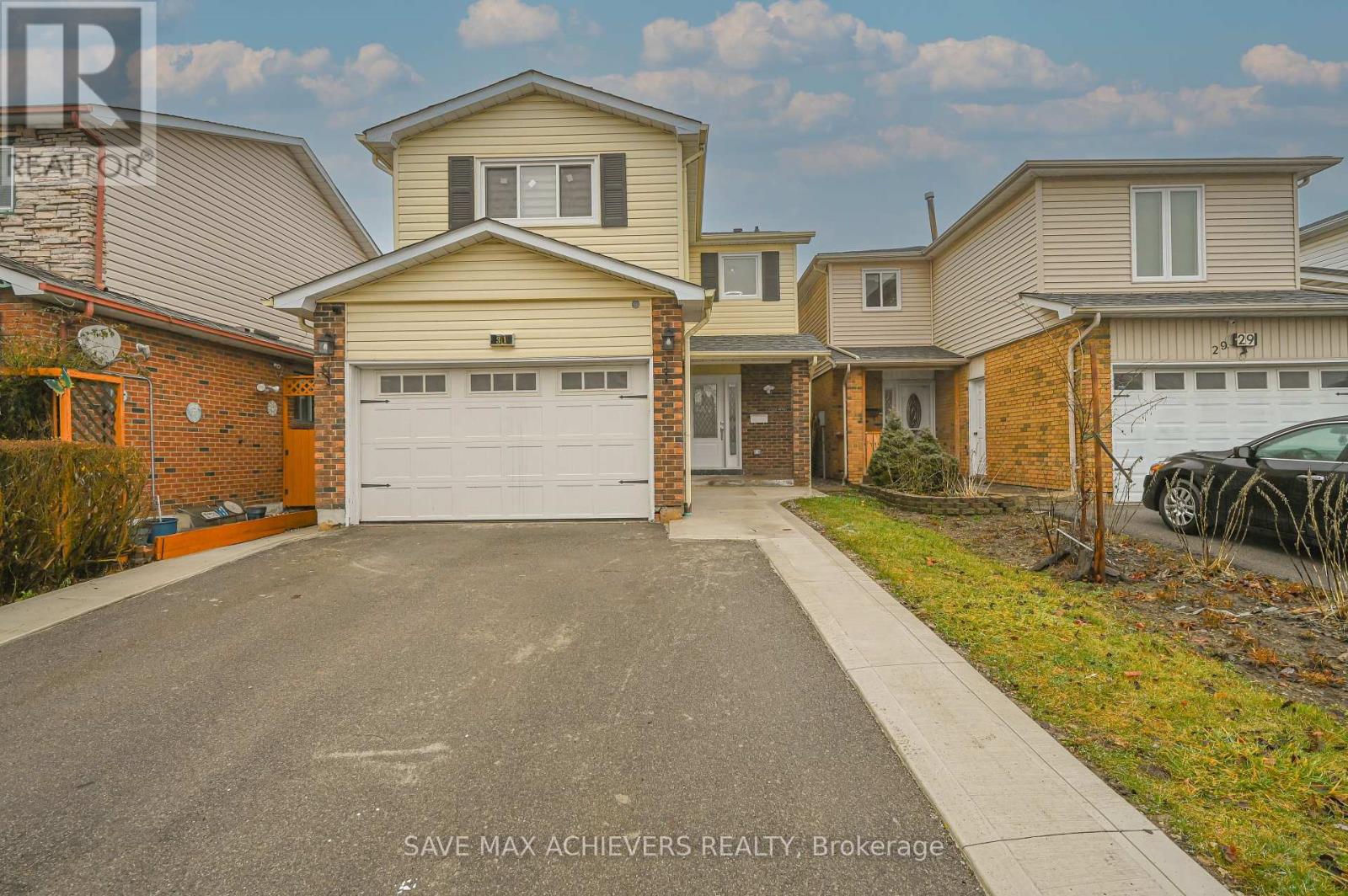 31 HISTON CRESCENT, Brampton, Ontario