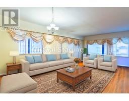 5530 COLLEGE STREET, Vancouver, British Columbia