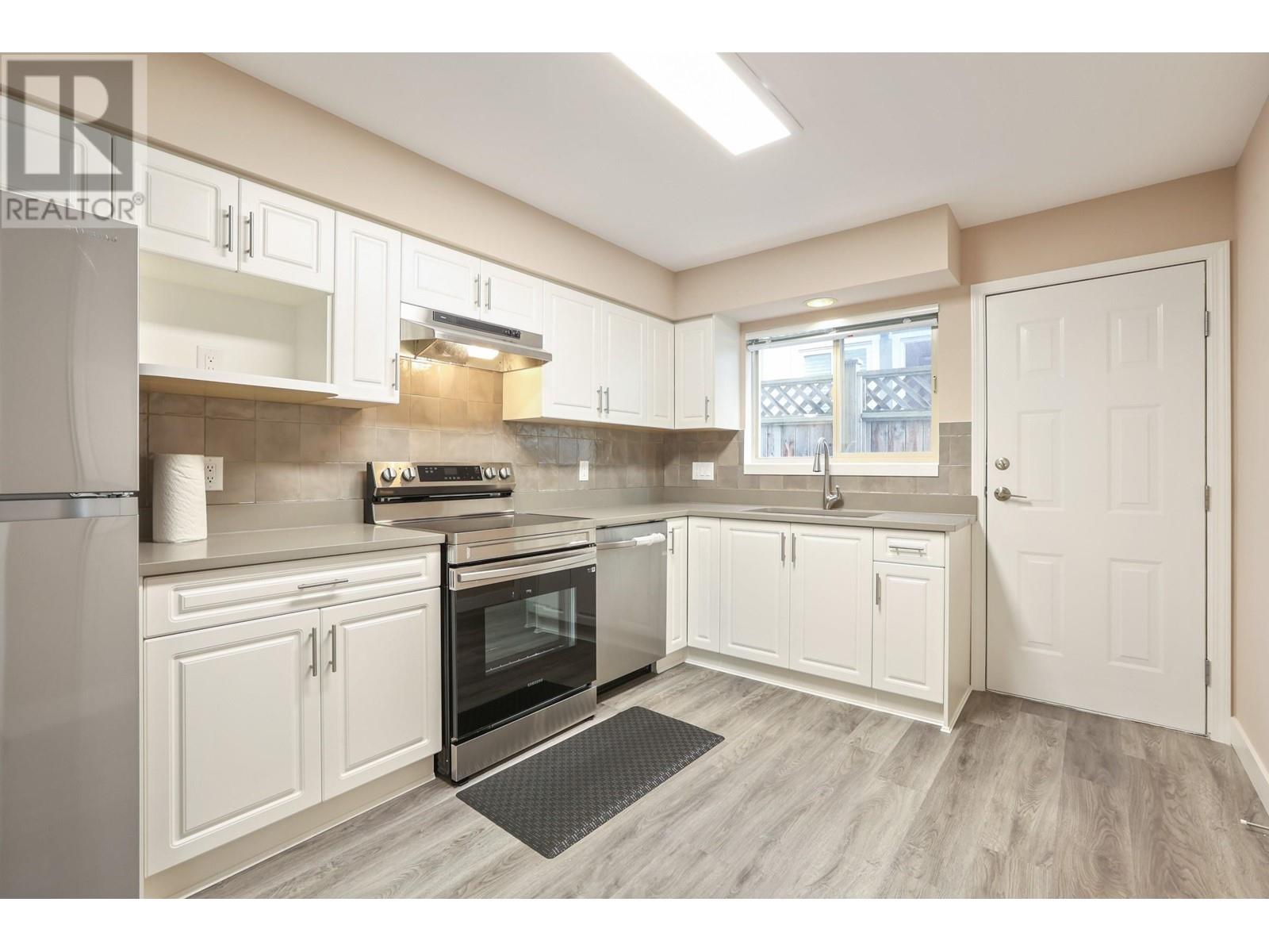 Listing Picture 9 of 27 : 777 W 69TH AVENUE, Vancouver / 溫哥華 - 魯藝地產 Yvonne Lu Group - MLS Medallion Club Member