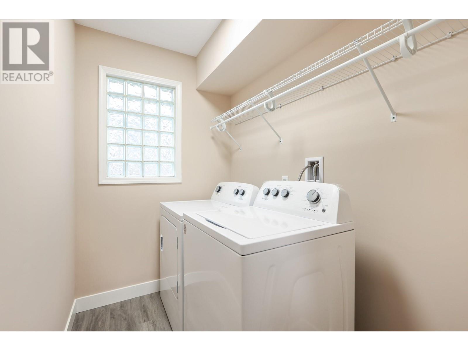 Listing Picture 12 of 27 : 777 W 69TH AVENUE, Vancouver / 溫哥華 - 魯藝地產 Yvonne Lu Group - MLS Medallion Club Member