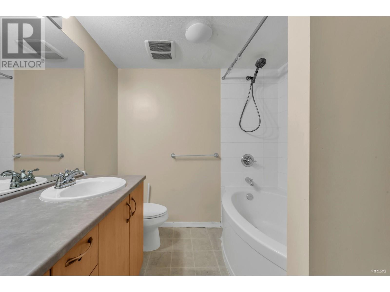 Listing Picture 16 of 37 : 315 9283 GOVERNMENT STREET, Burnaby / 本拿比 - 魯藝地產 Yvonne Lu Group - MLS Medallion Club Member