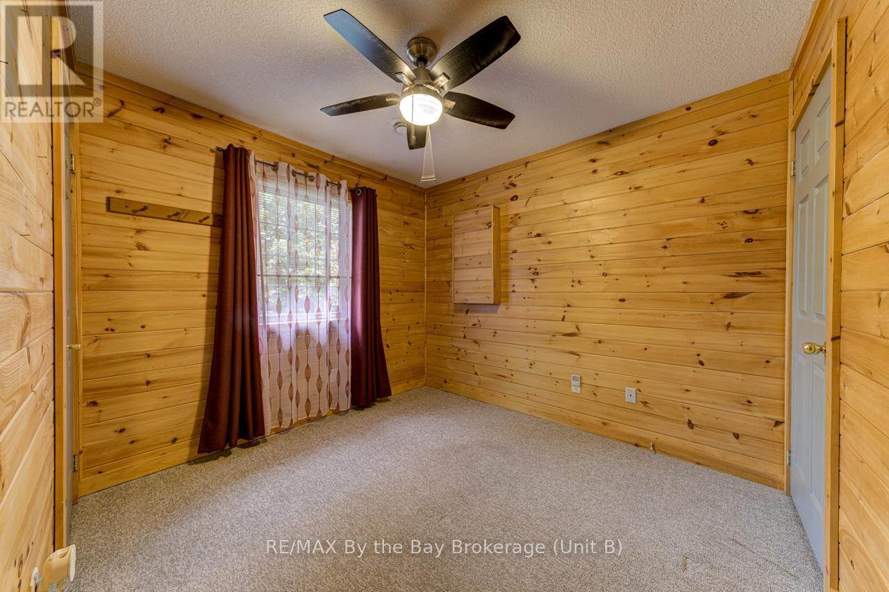 19 Cabin Crescent, Wasaga Beach, Ontario  L9Z 1X7 - Photo 8 - S10440071