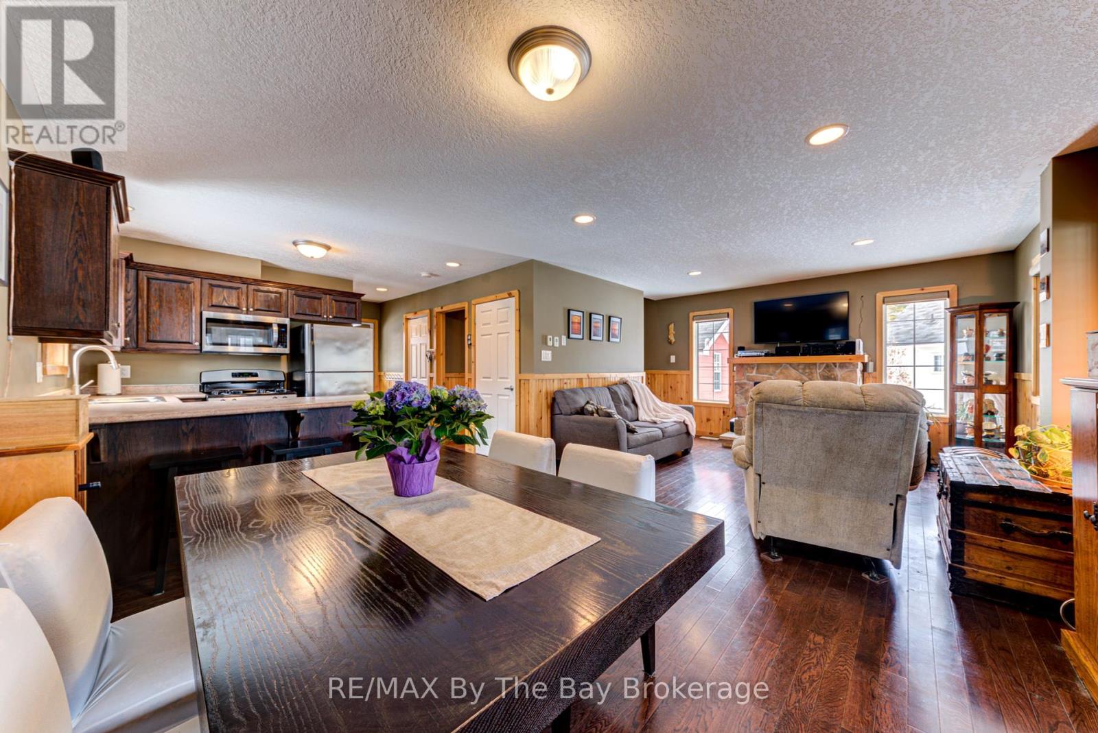 11 Temagami Trail, Wasaga Beach, Ontario  L9Z 1X7 - Photo 13 - S10440028