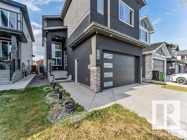 2132 20 AV NW, Edmonton, Alberta