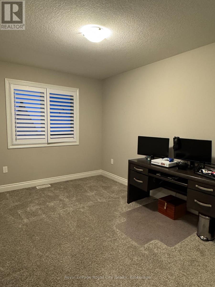 43 Hedley Lane, Centre Wellington, Ontario  N0B 1S0 - Photo 14 - X11902063