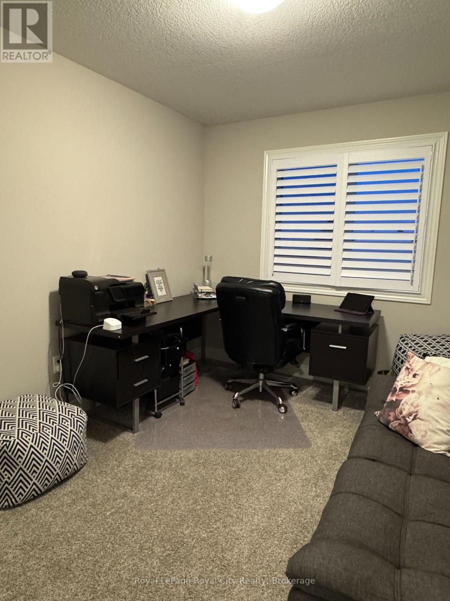 43 Hedley Lane, Centre Wellington, Ontario  N0B 1S0 - Photo 15 - X11902063