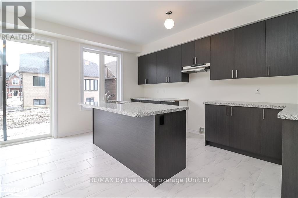151 Rosanne Circle, Wasaga Beach, Ontario  L9Z 0N1 - Photo 14 - S10436295
