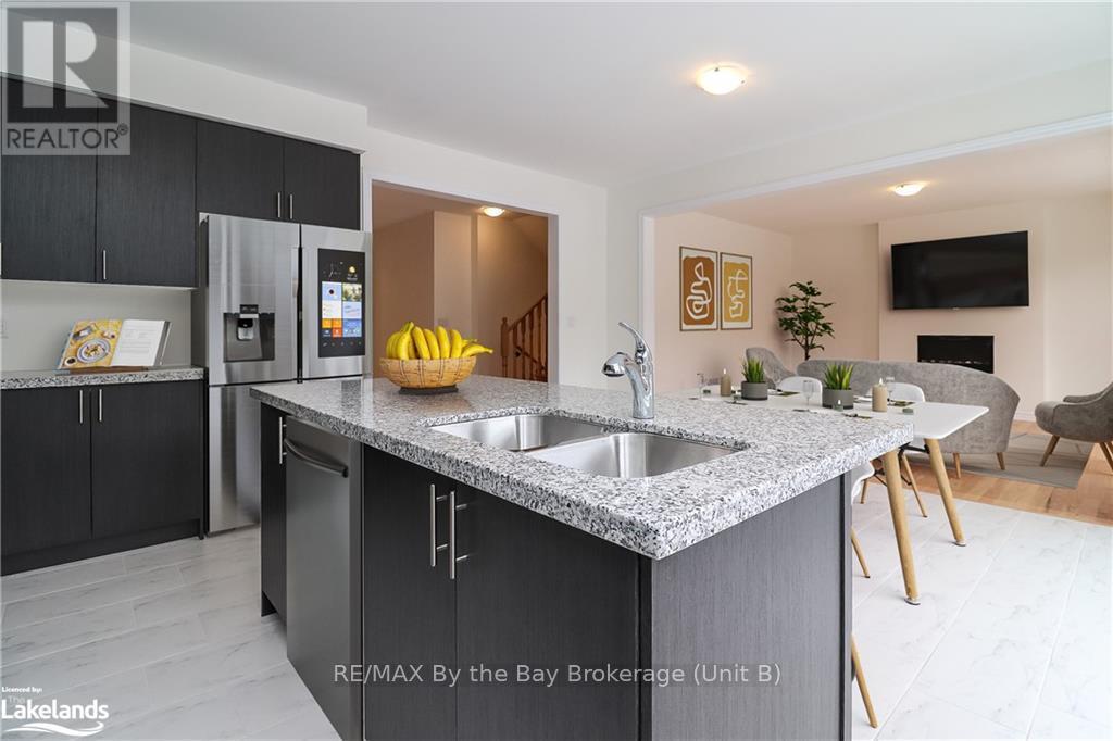 151 Rosanne Circle, Wasaga Beach, Ontario  L9Z 0N1 - Photo 2 - S10436295