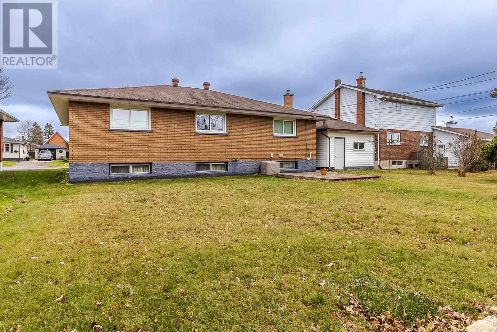 129 Boehmer Blvd, Sault Ste Marie, Ontario  P6B 5C1 - Photo 46 - SM243003