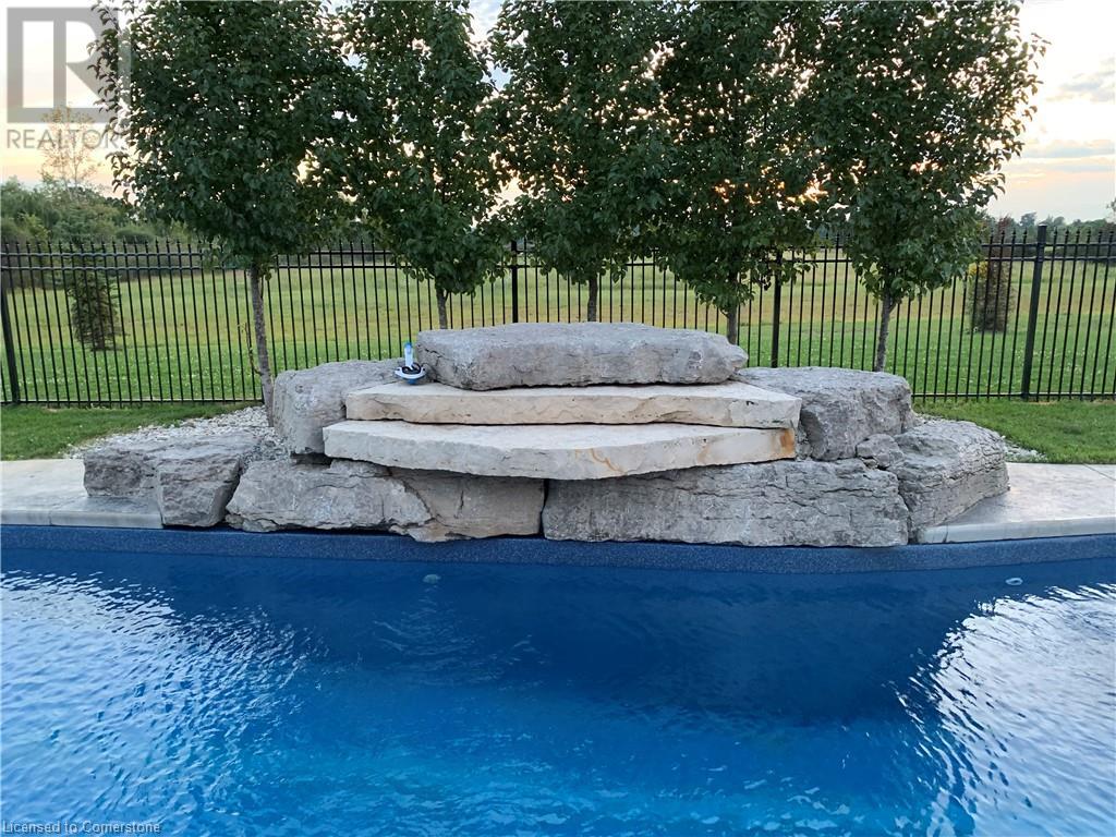 1479 Merrittville Hwy, Thorold, Ontario  L3B 5N5 - Photo 48 - 40686537