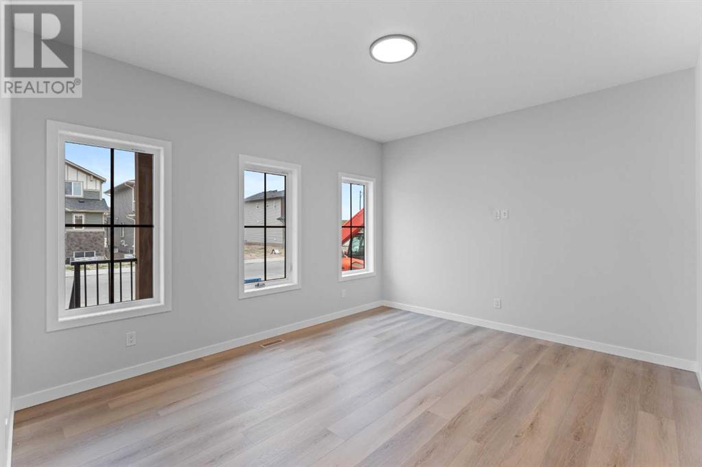 Property at 3187 Chinook Winds Drive SW image 4