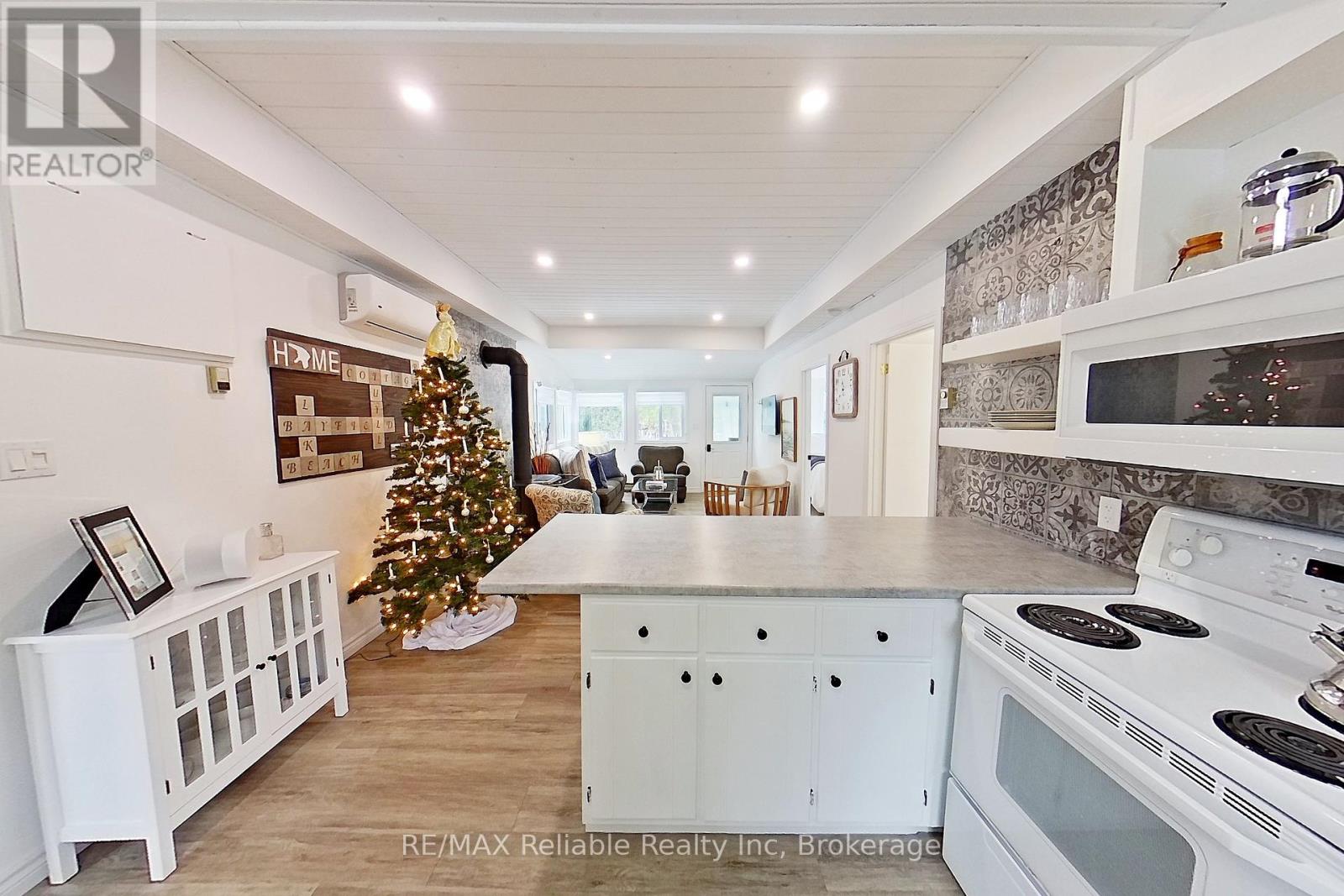 20 Tuyll Street, Bluewater, Ontario  N0M 1G0 - Photo 19 - X11902048