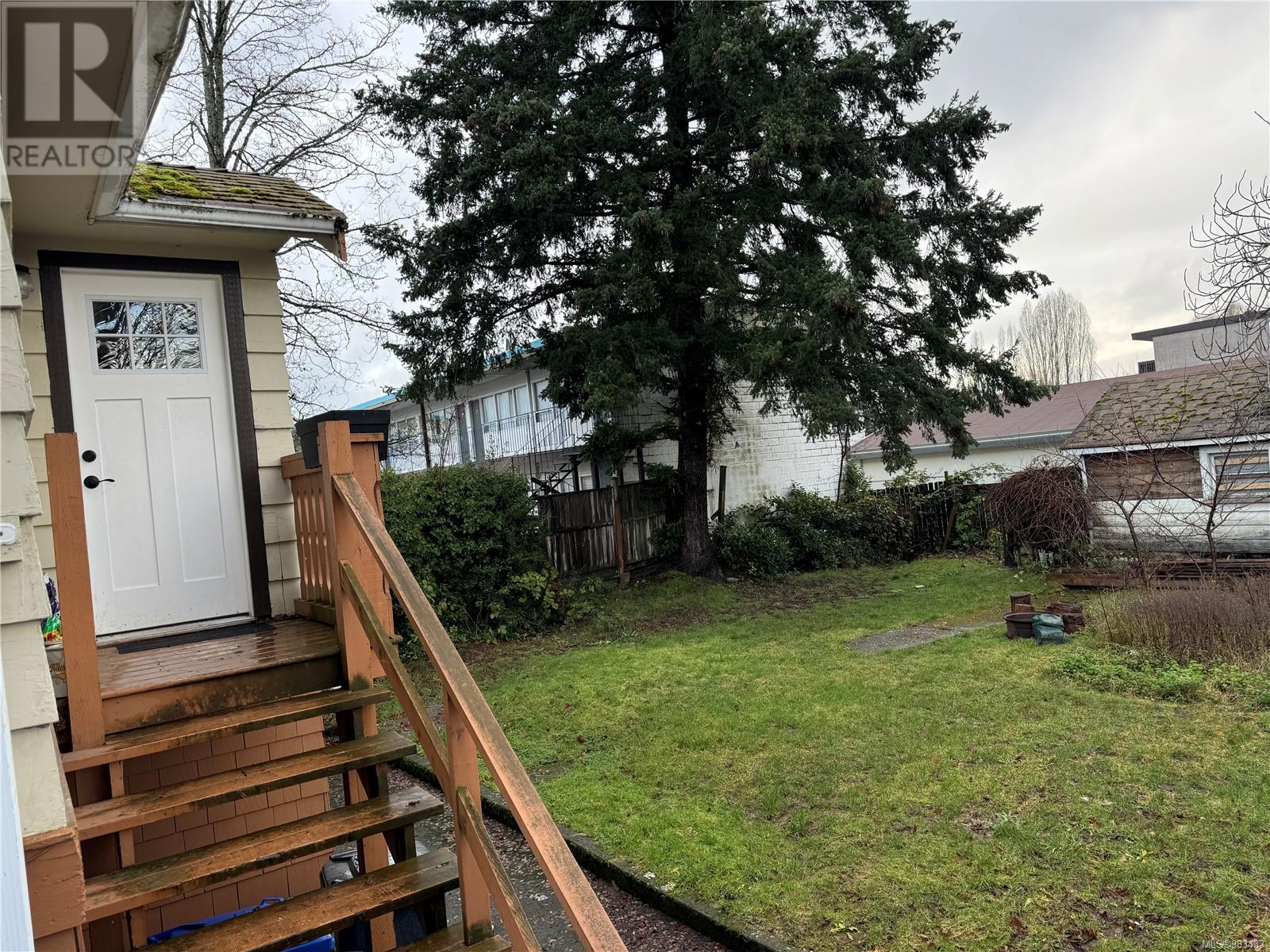 Property at 4101 Redford St image 4