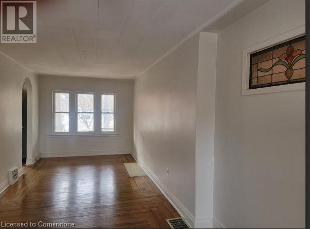 10 Tuckett Street, Hamilton, Ontario  L8P 2A7 - Photo 3 - 40680139