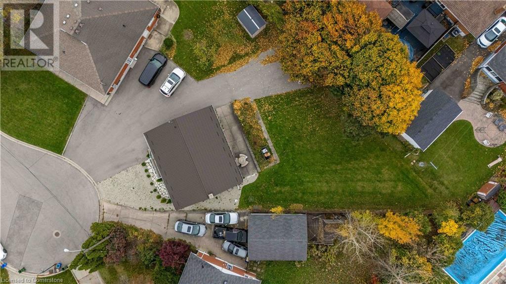 10 Salmond Court, Hamilton, Ontario  L8T 2J7 - Photo 2 - 40673167