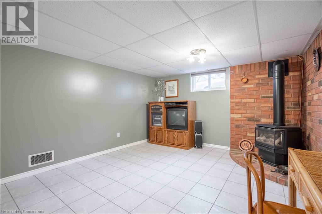 10 Salmond Court, Hamilton, Ontario  L8T 2J7 - Photo 31 - 40673167