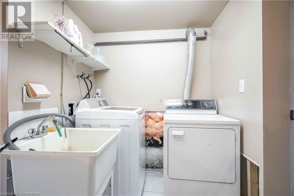 10 Salmond Court, Hamilton, Ontario  L8T 2J7 - Photo 40 - 40673167