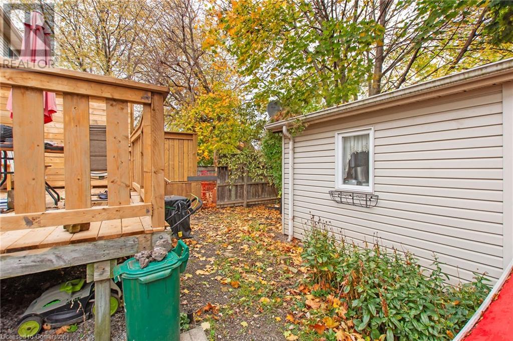 158 York Street, St. Catharines, Ontario  L2R 6E7 - Photo 3 - 40686626