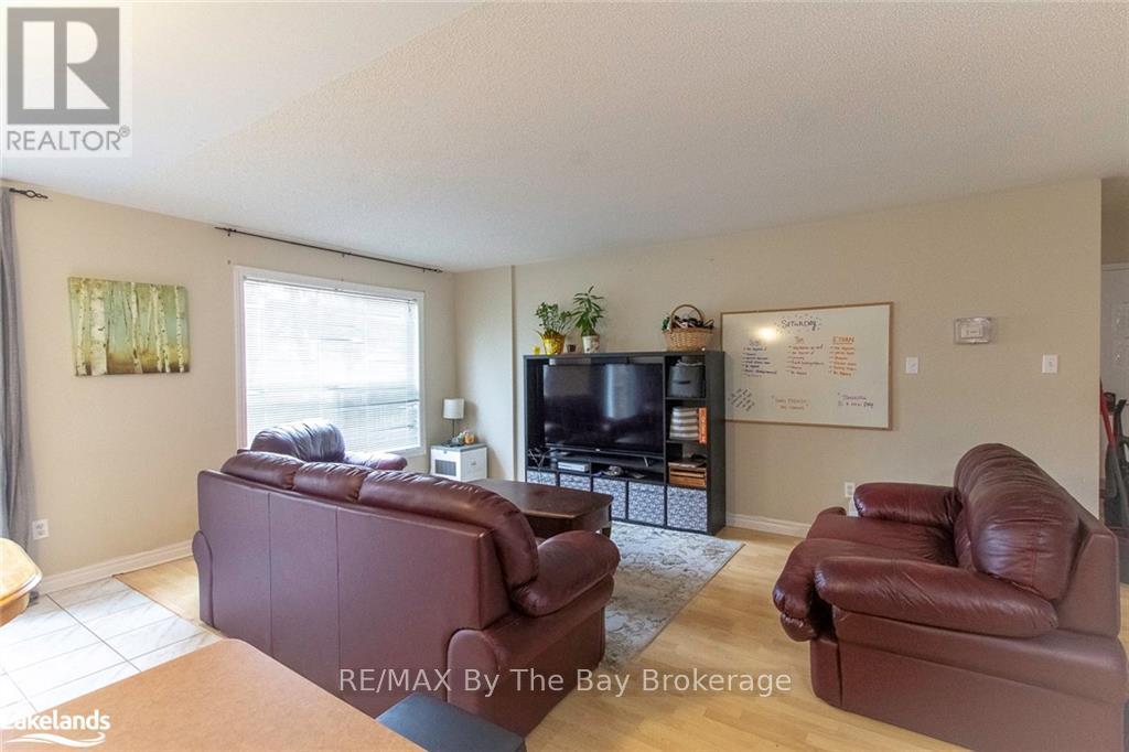 48 Rose Valley Way, Wasaga Beach, Ontario  L9Z 3C4 - Photo 10 - S10894848