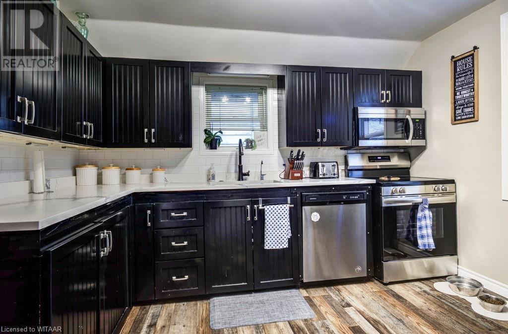 32 Pearl Street, Tillsonburg, Ontario  N4G 1L3 - Photo 3 - 40686629