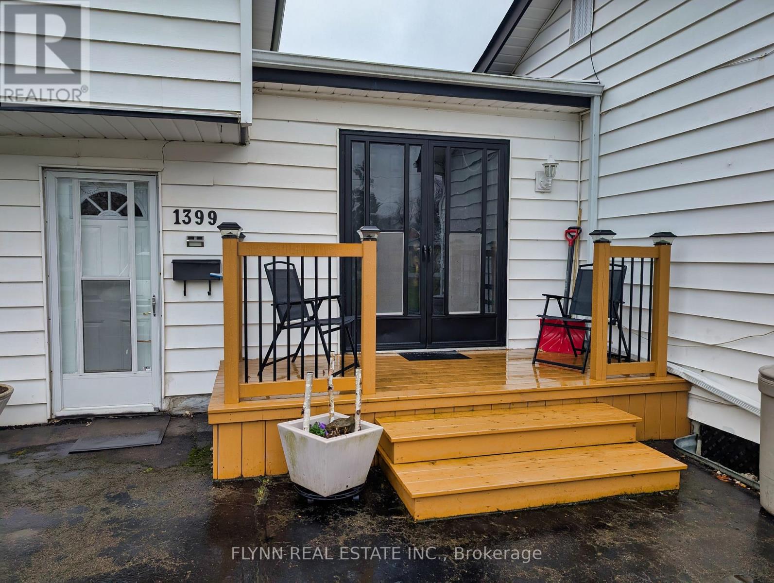 Property at 1399 PHILLIPS STREET image 4