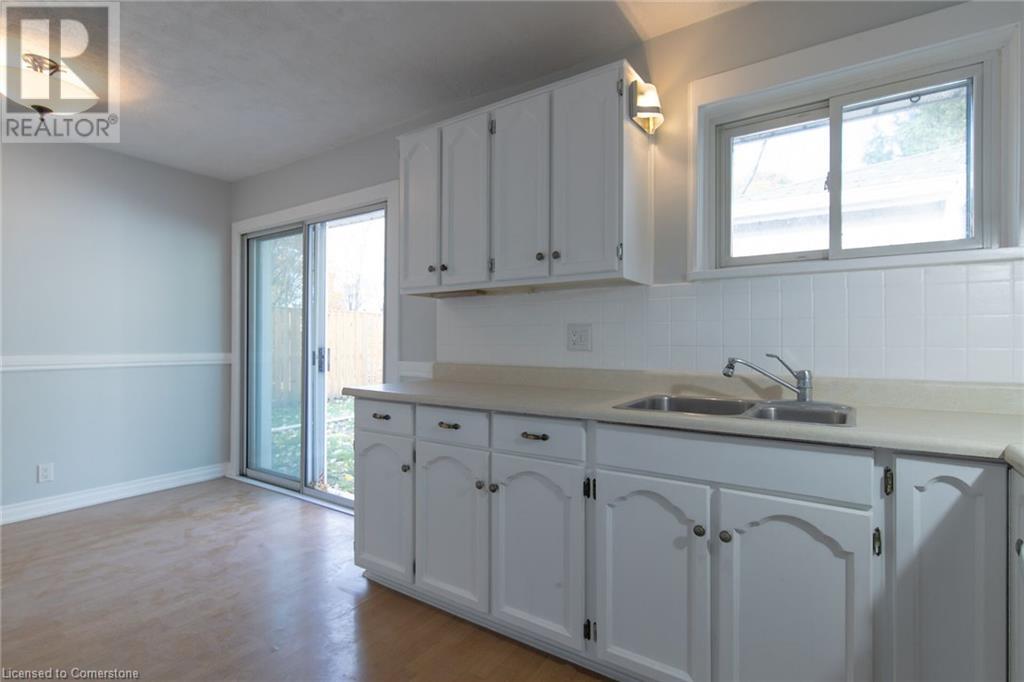 112 Vancouver Drive, Guelph, Ontario  N1E 2G3 - Photo 11 - 40671675