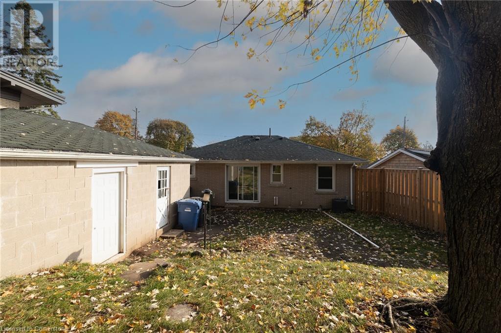 112 Vancouver Drive, Guelph, Ontario  N1E 2G3 - Photo 29 - 40671675