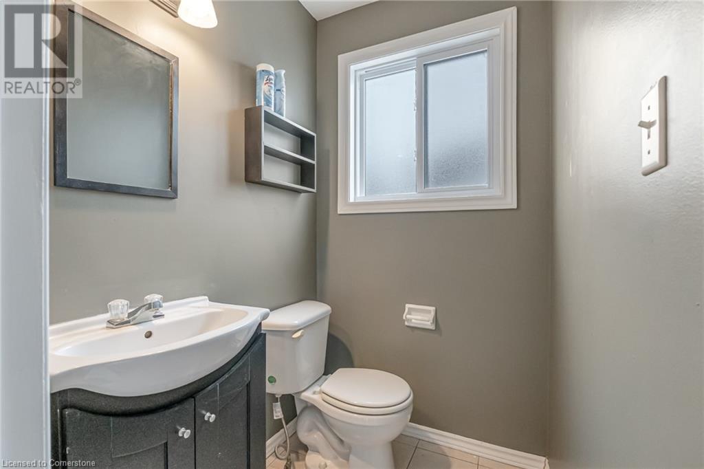 42 Westchester WayBrantford, Ontario  N3R 6W6 - Photo 13 - 40686518