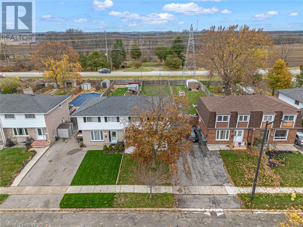 42 Westchester WayBrantford, Ontario  N3R 6W6 - Photo 2 - 40686518