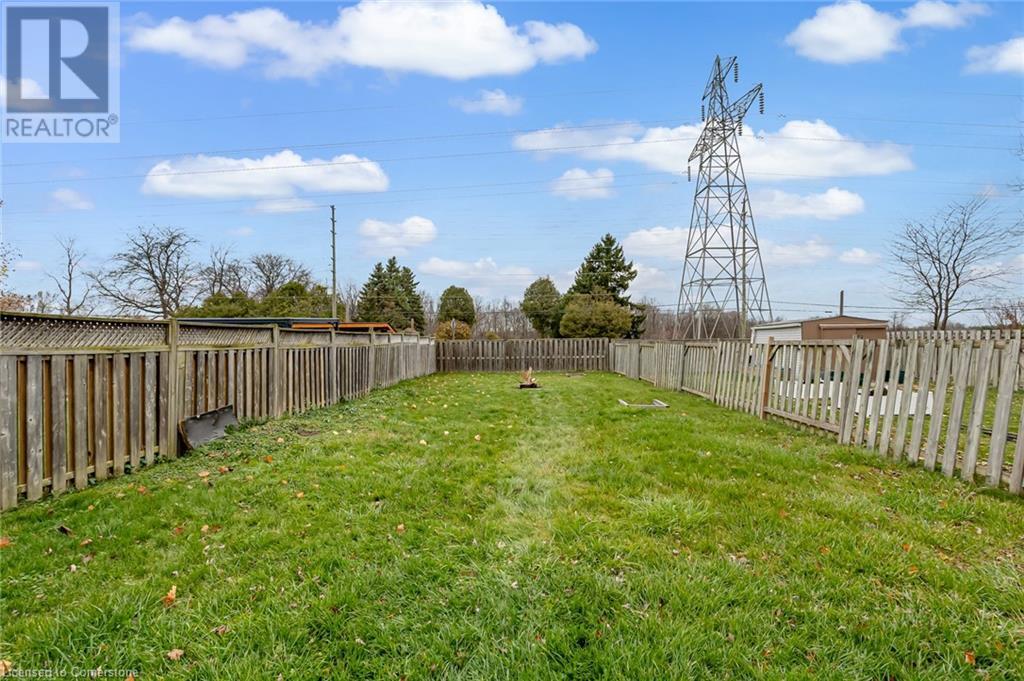 42 Westchester WayBrantford, Ontario  N3R 6W6 - Photo 29 - 40686518