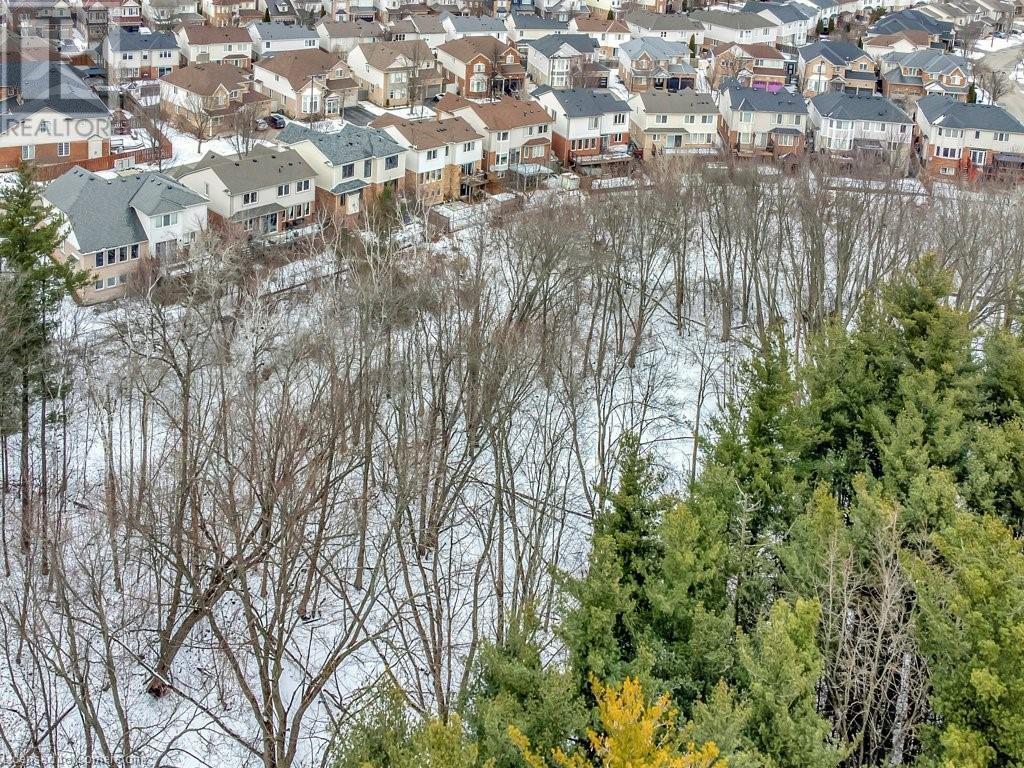 79 Glazebrook Crescent, Cambridge, Ontario  N2T 2H8 - Photo 4 - 40682622