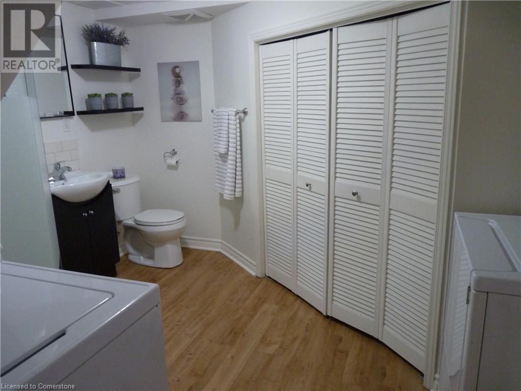 29 East 41st Street Unit# Lower, Hamilton, Ontario  L8T 2Z4 - Photo 12 - 40686320