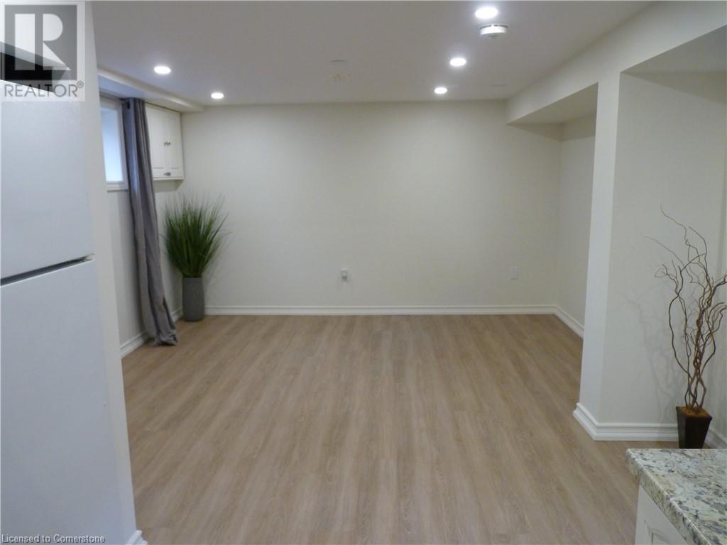 29 East 41st Street Unit# Lower, Hamilton, Ontario  L8T 2Z4 - Photo 6 - 40686320