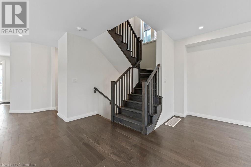 207 Alessio Drive, Hamilton, Ontario  L9B 0K4 - Photo 10 - 40686657