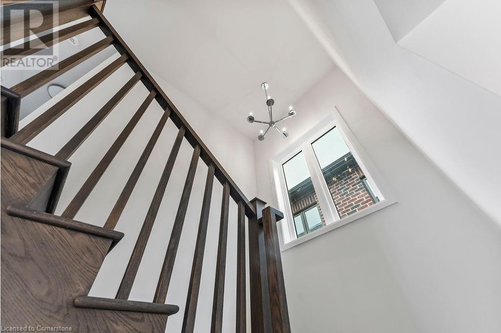 207 Alessio Drive, Hamilton, Ontario  L9B 0K4 - Photo 28 - 40686657