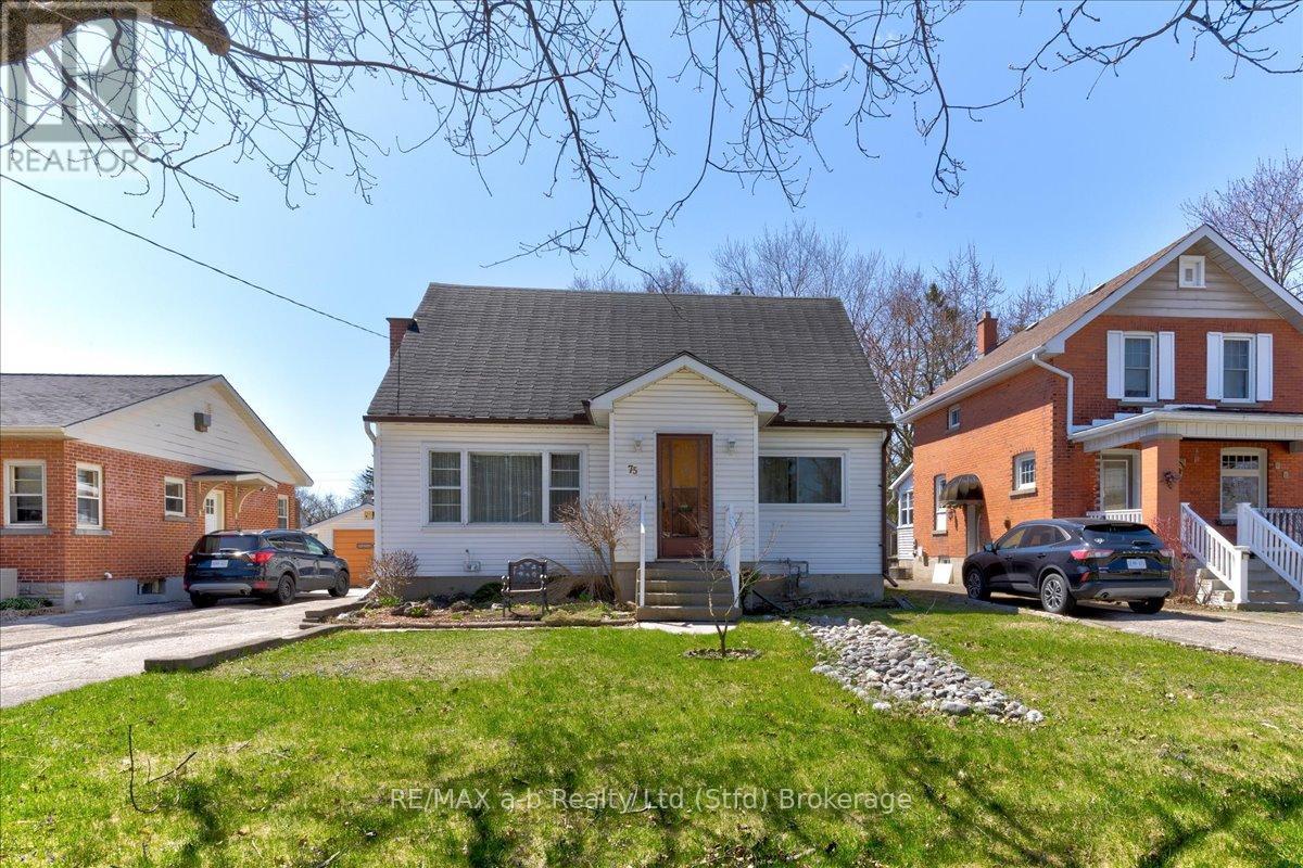 75 Youngs Street, Stratford, Ontario  N5A 1J5 - Photo 2 - X11880220