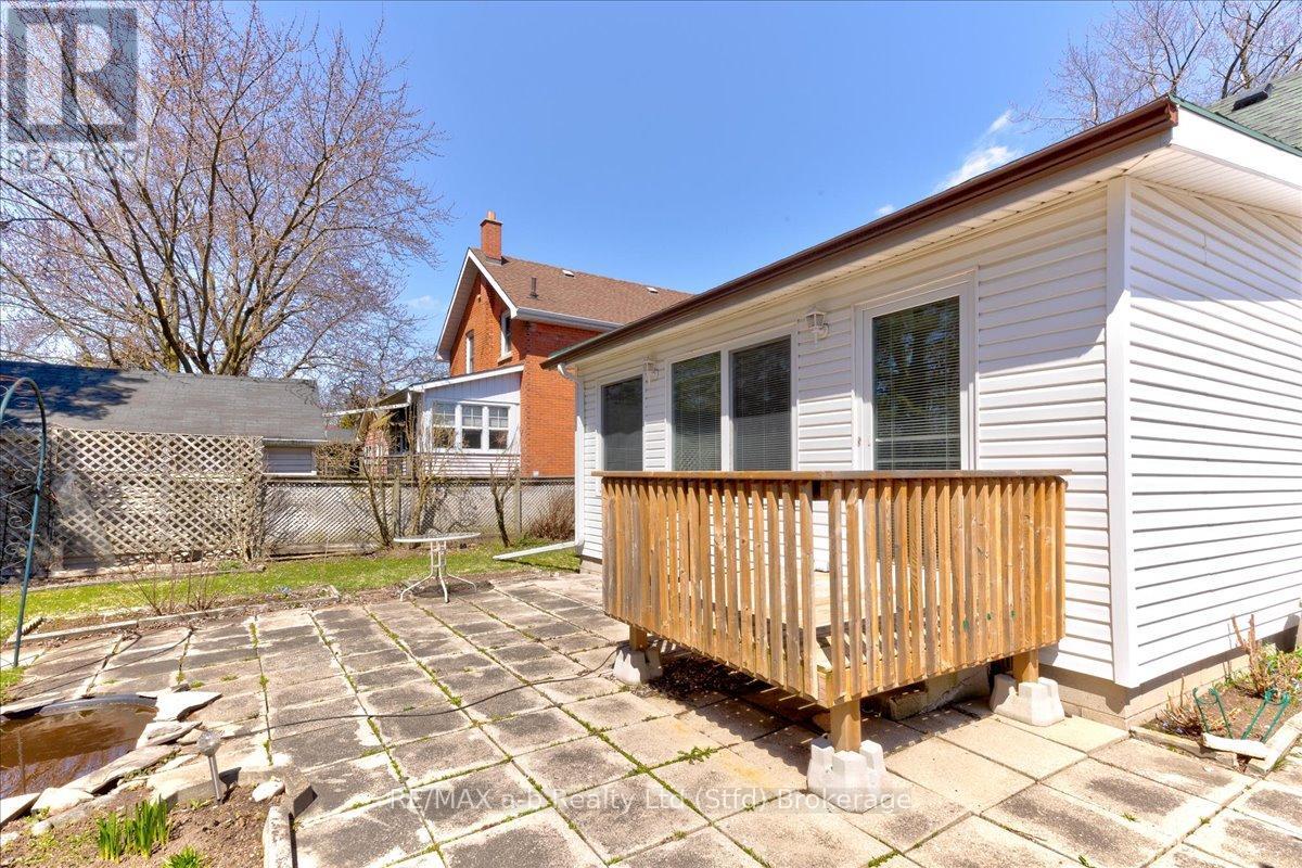 75 Youngs Street, Stratford, Ontario  N5A 1J5 - Photo 34 - X11880220