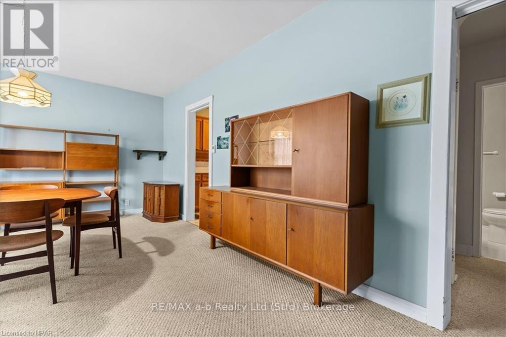 75 Youngs Street, Stratford, Ontario  N5A 1J5 - Photo 5 - X11880220