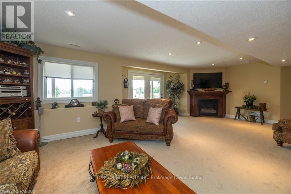 106 Neerhof Lane, Georgian Bluffs, Ontario  N4K 5N7 - Photo 27 - X10846437