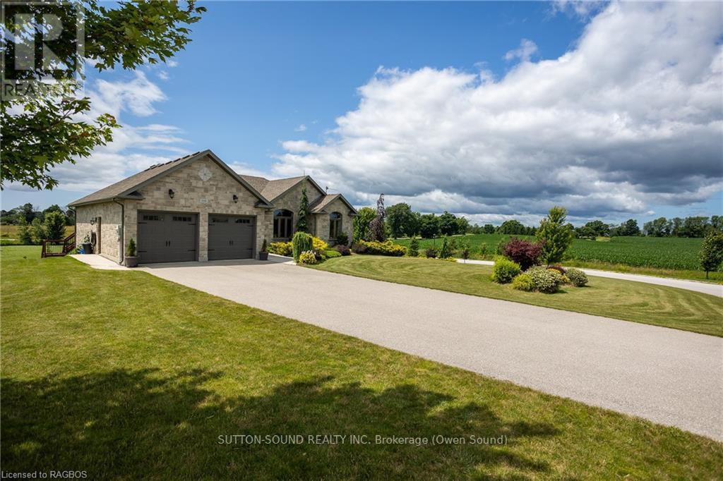 106 Neerhof Lane, Georgian Bluffs, Ontario  N4K 5N7 - Photo 33 - X10846437
